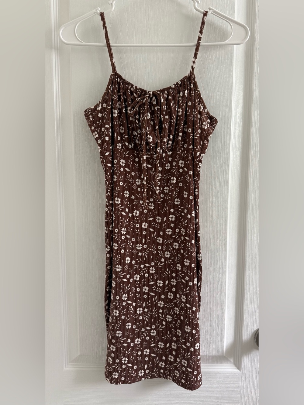 Jessica Simpson Brown Floral Spaghetti-Strap Midi Dress